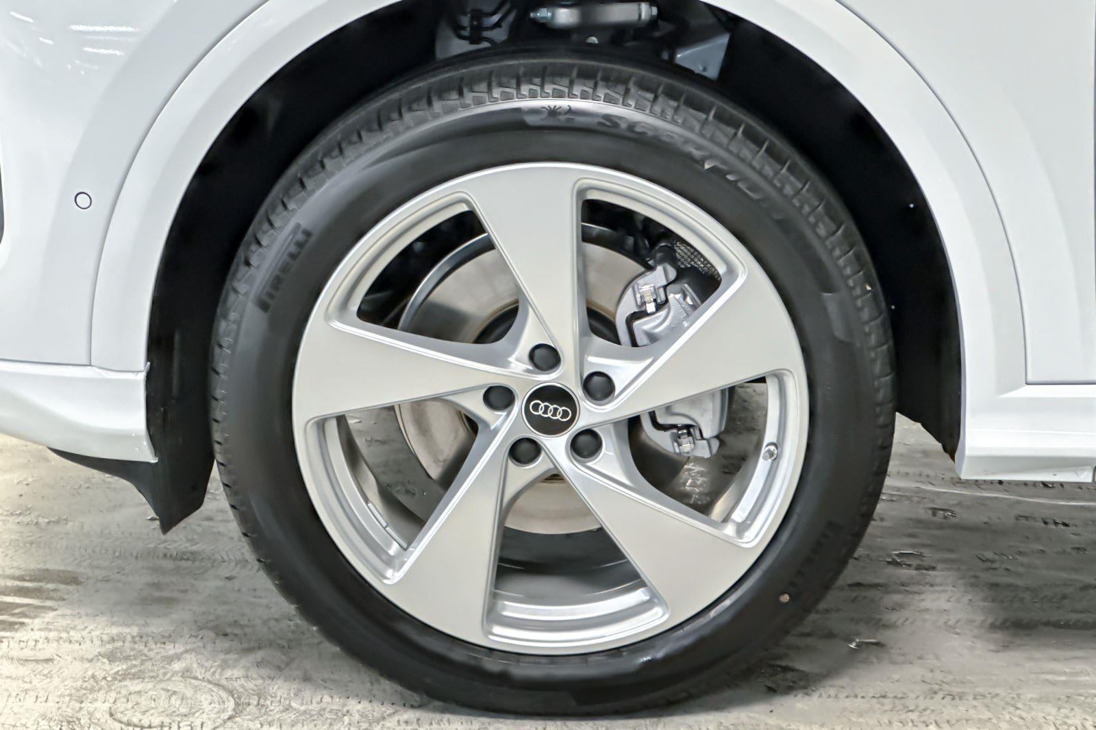 2025 Audi Q5 Premium Plus