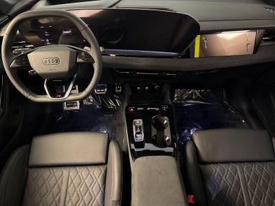 2025 Audi SQ6 e-tron Prestige