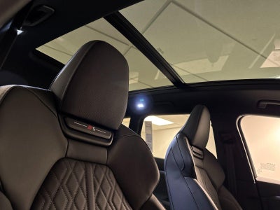 2025 Audi SQ6 e-tron Prestige