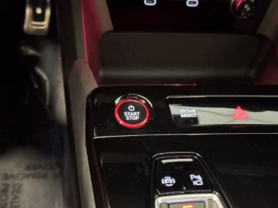 2025 Audi SQ6 e-tron Prestige