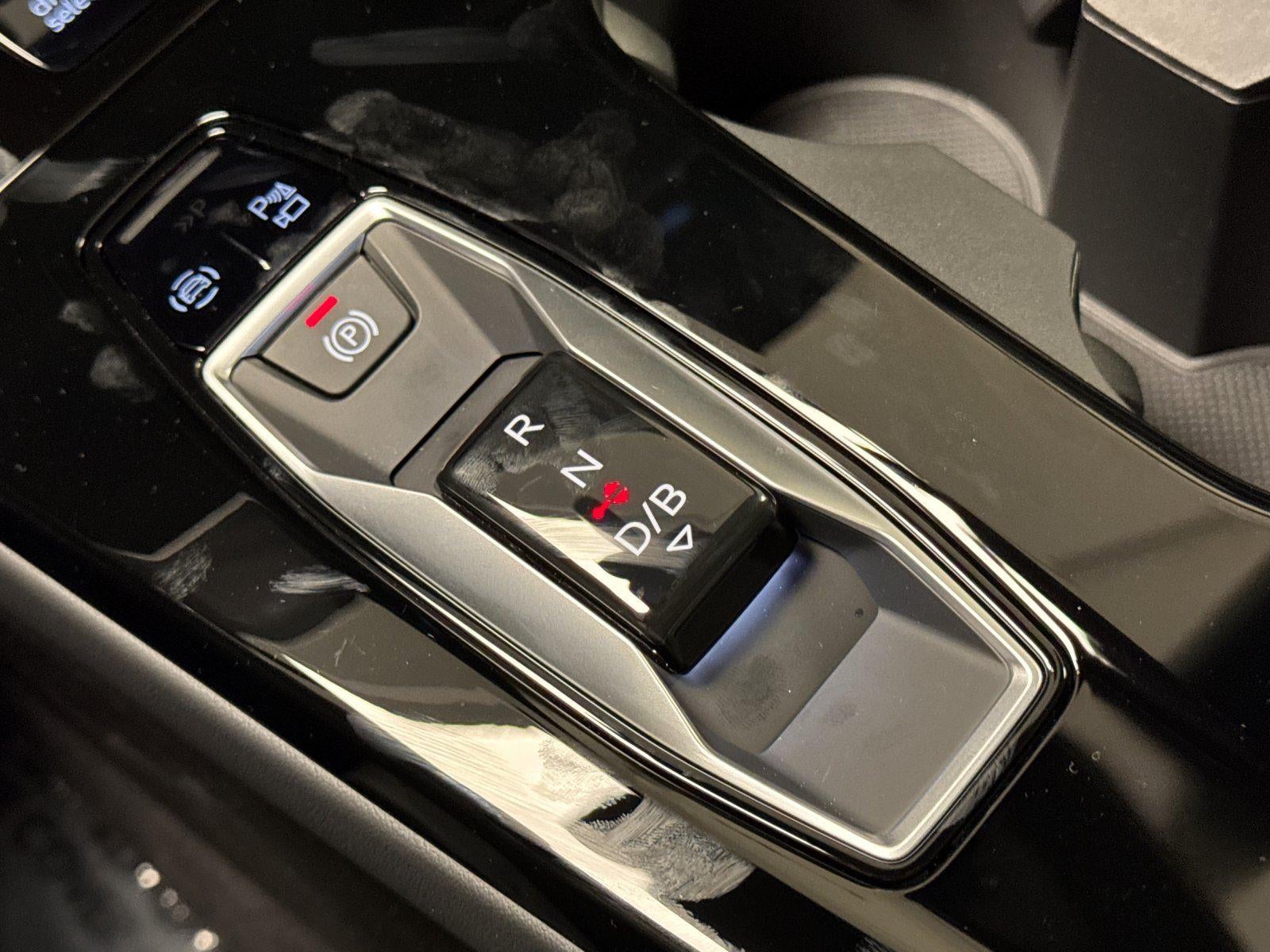 2027 Audi Q6 e-tron Premium Plus