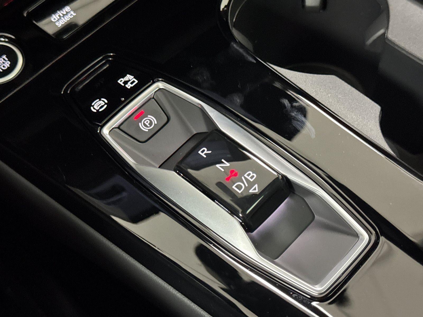 2027 Audi Q6 e-tron Premium Plus