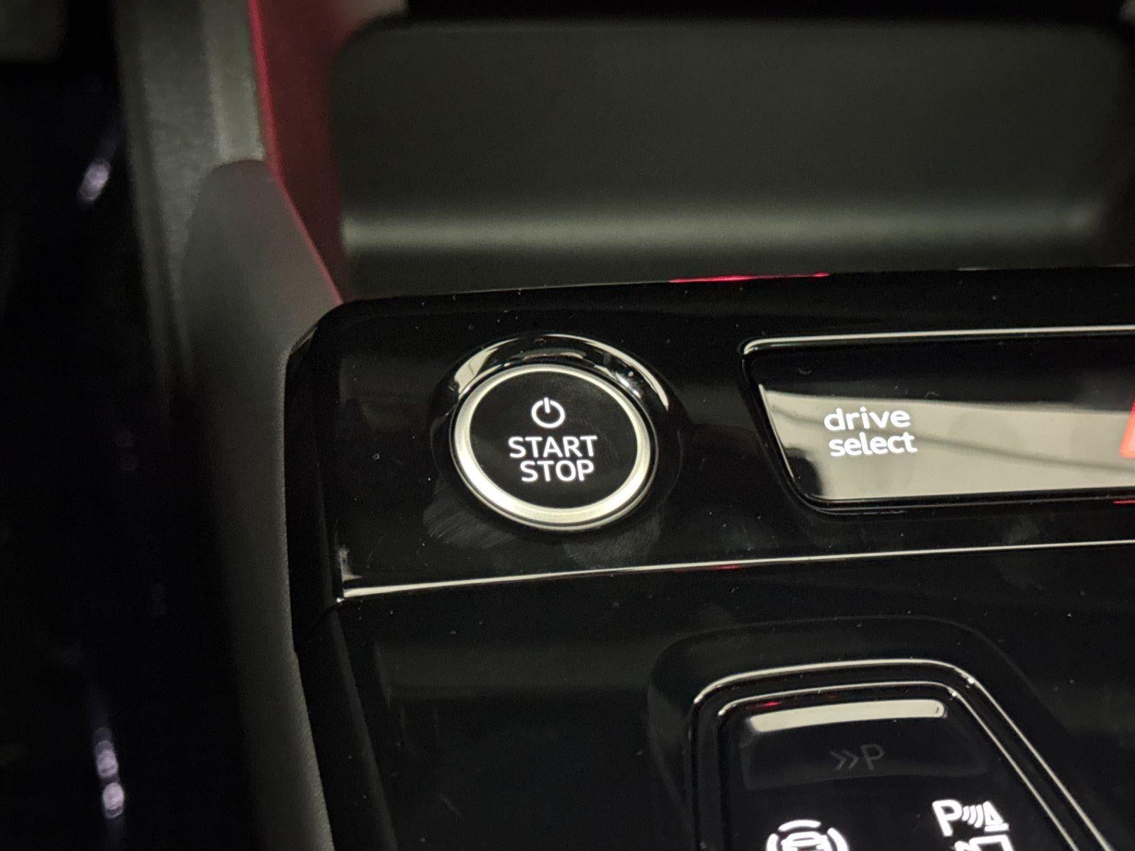 2027 Audi Q6 e-tron Premium Plus