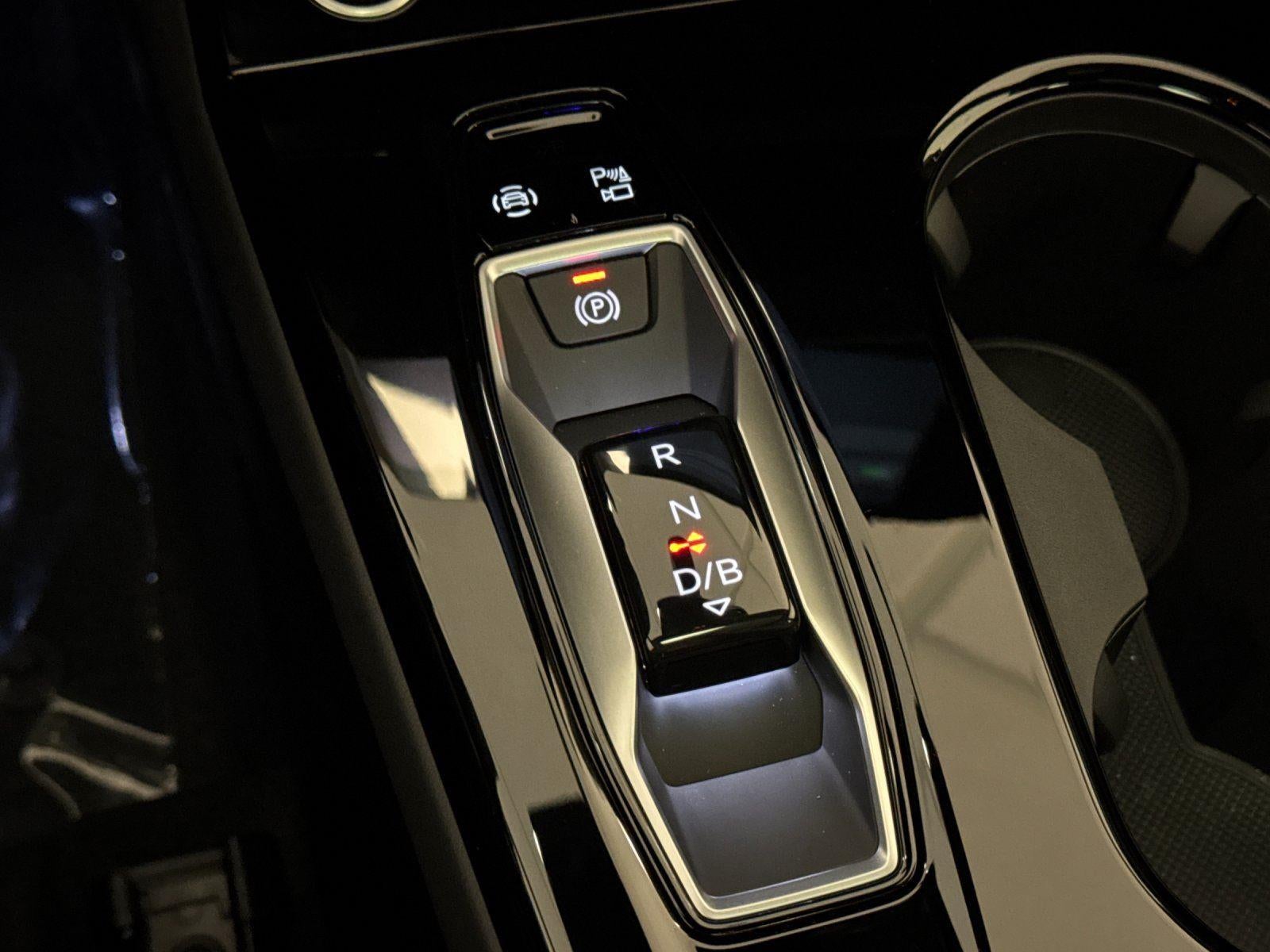 2027 Audi Q6 e-tron Premium Plus
