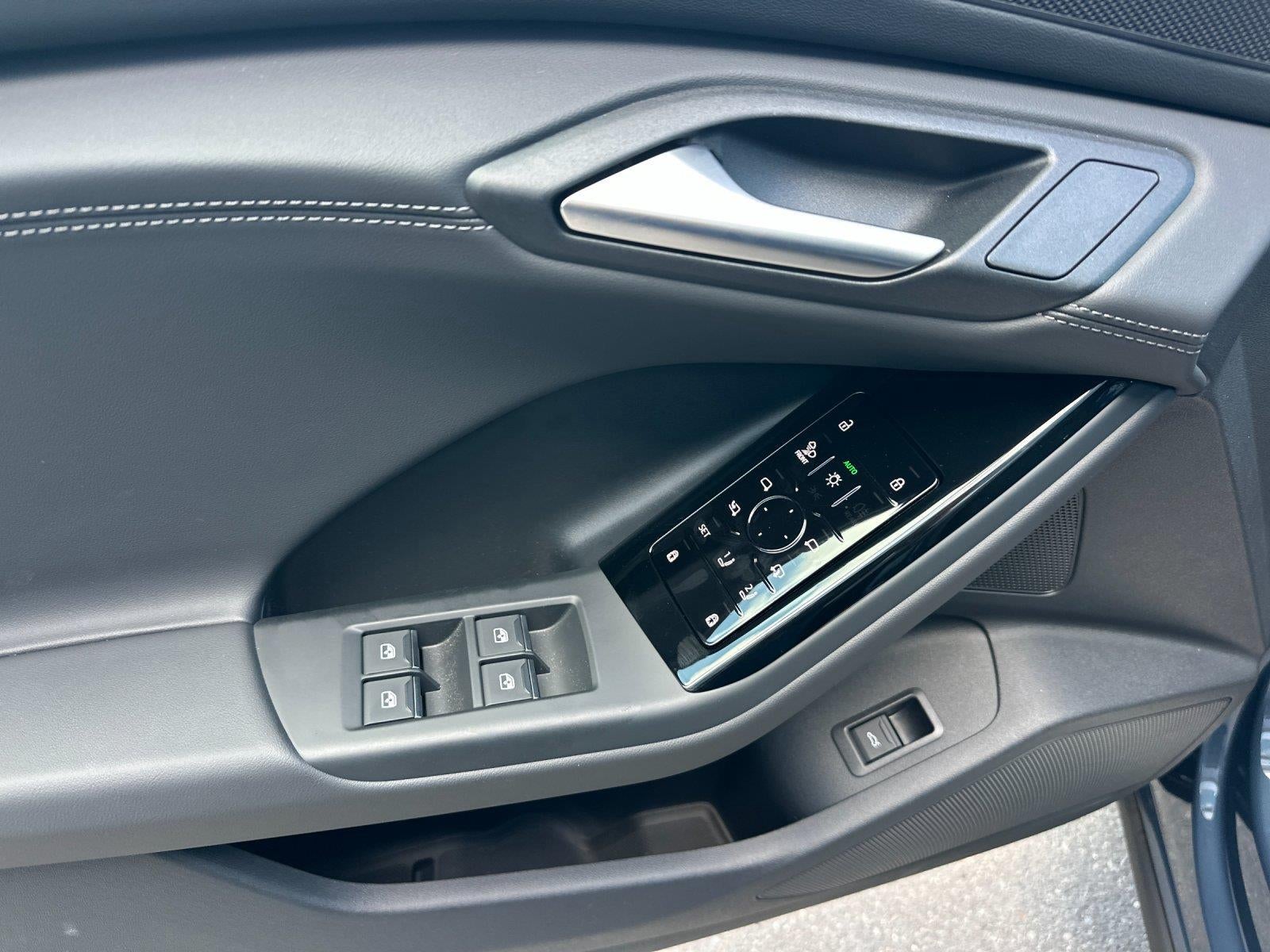 2027 Audi Q6 E-Tron Premium Plus