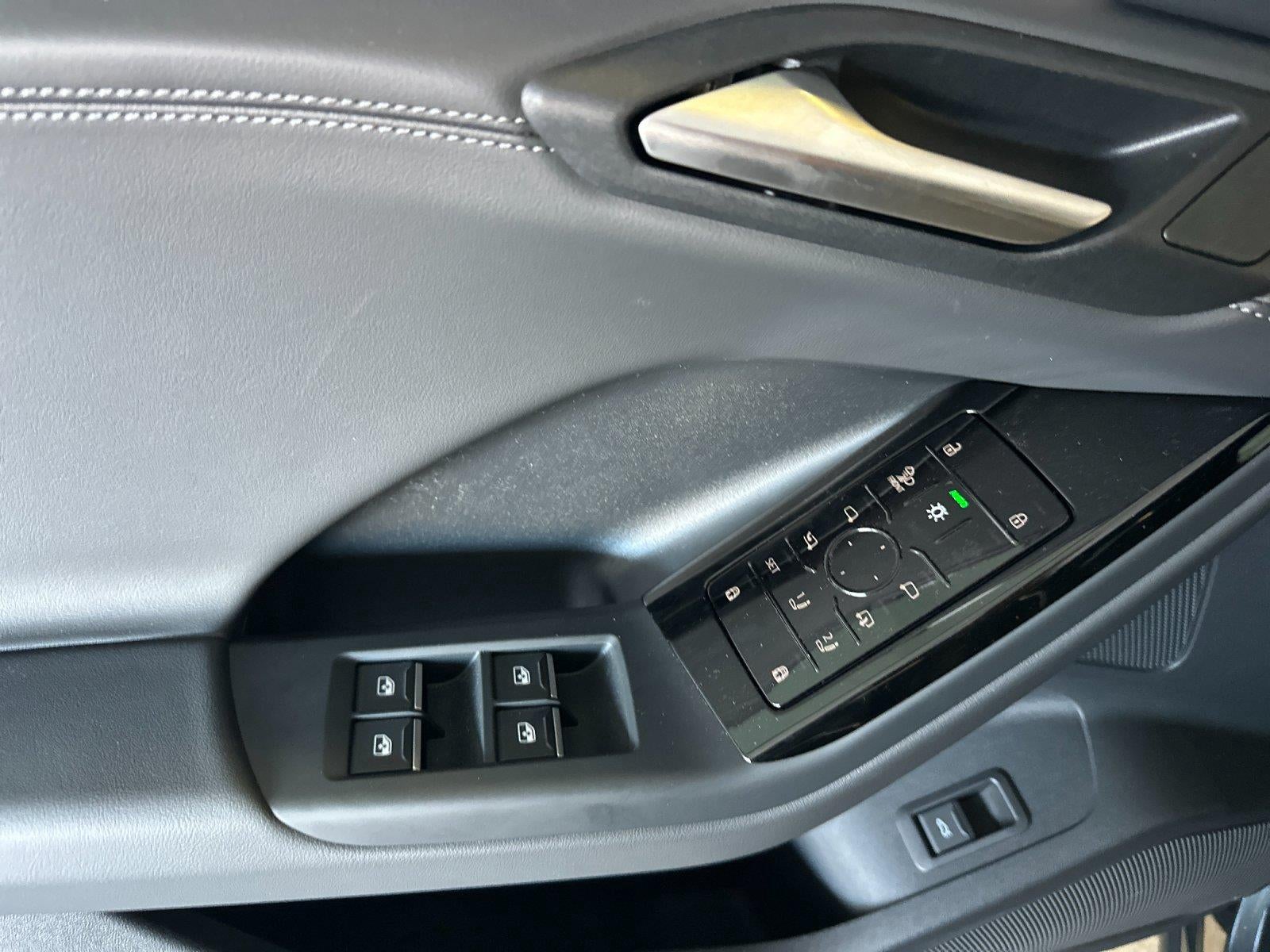 2027 Audi Q6 e-tron Premium Plus