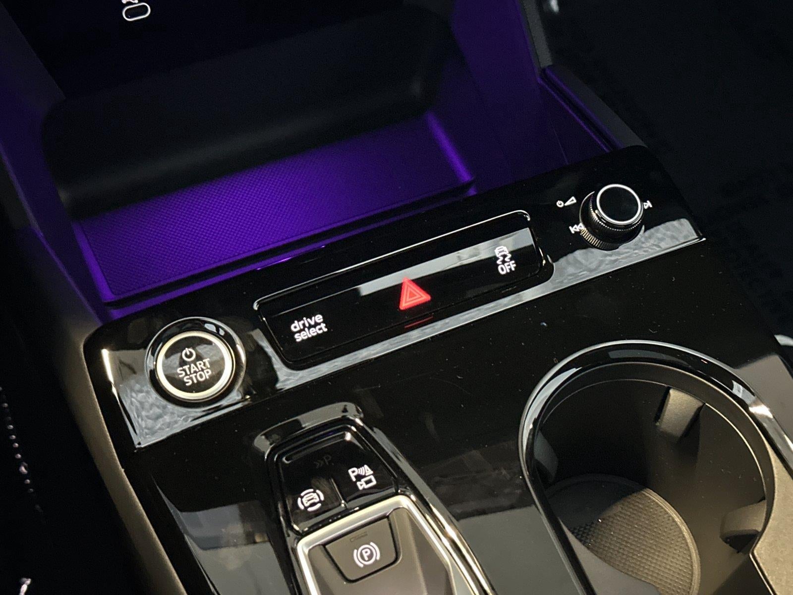 2027 Audi Q6 e-tron Premium Plus