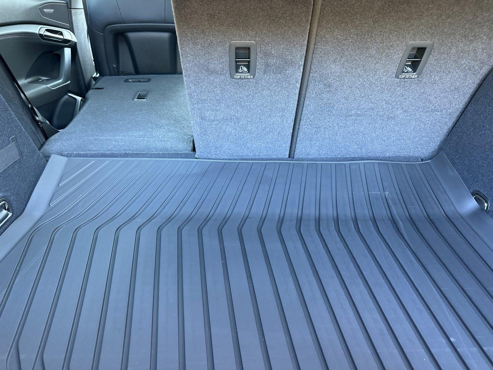 2027 Audi Q6 e-tron Premium Plus