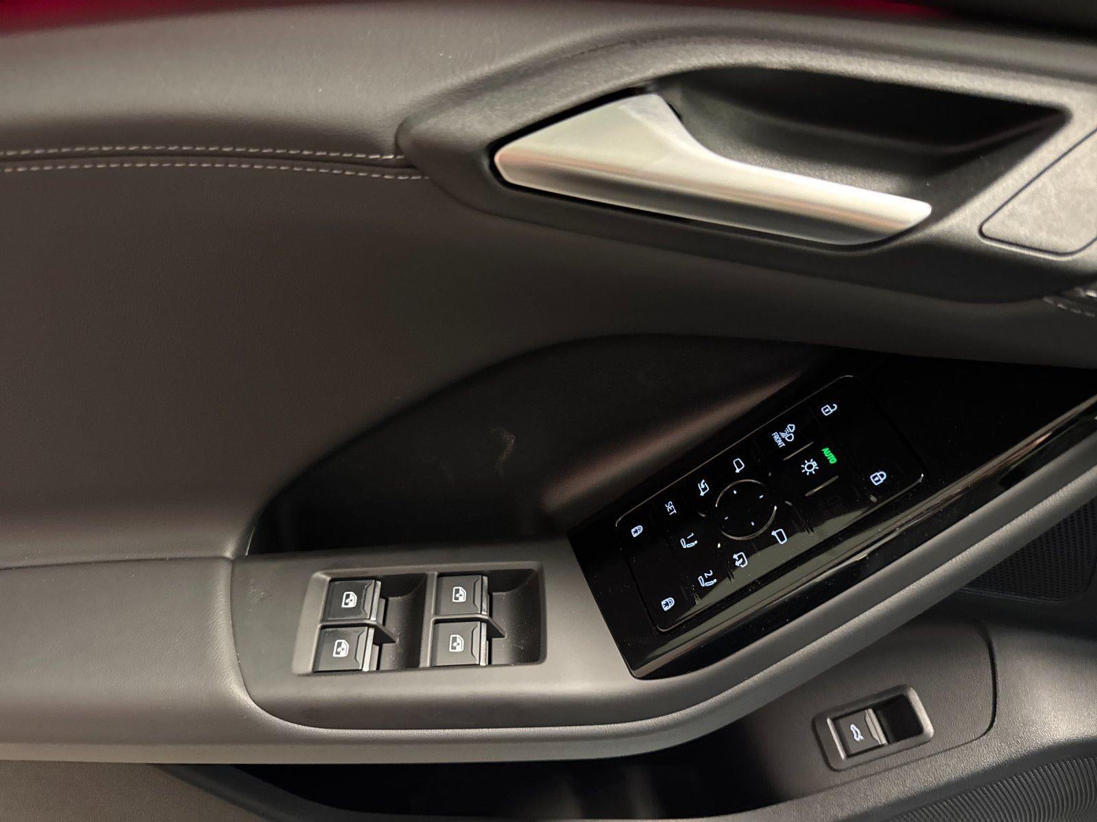 2027 Audi Q6 e-tron Premium Plus