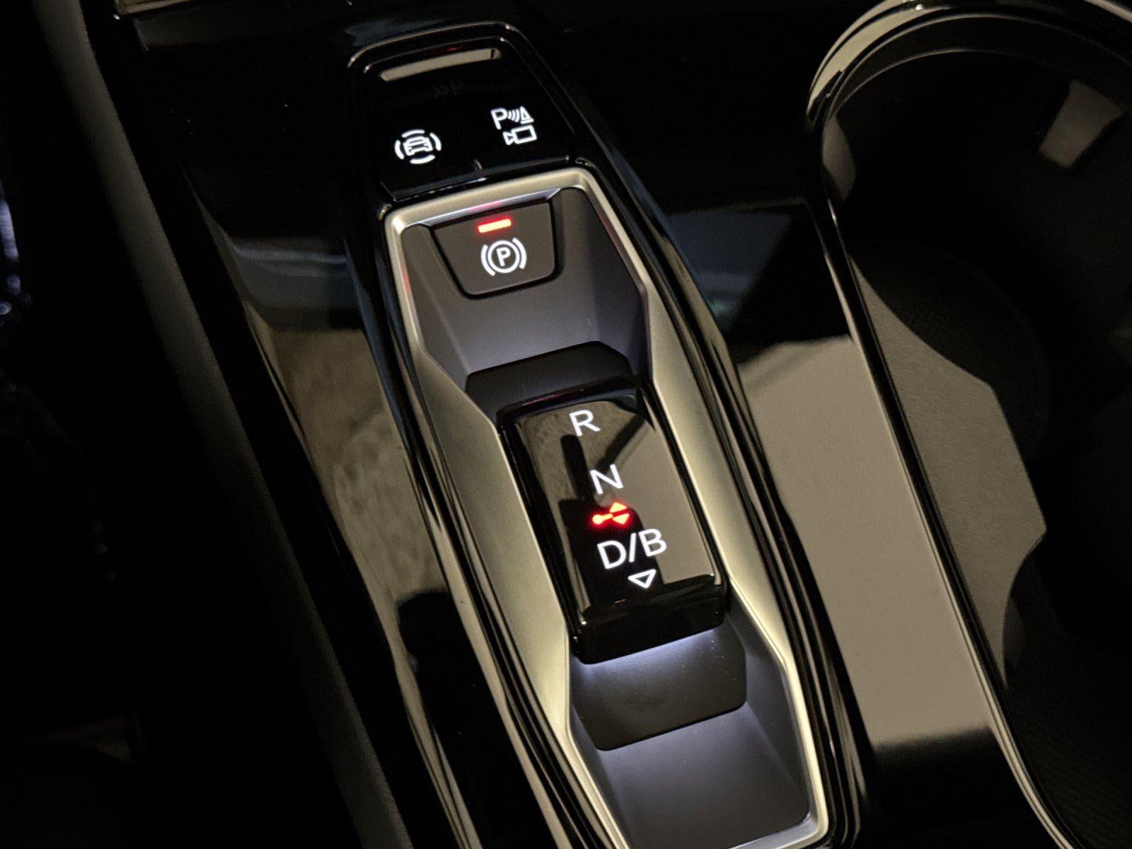 2027 Audi Q6 e-tron Premium Plus