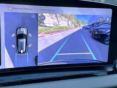 2027 Audi Q6 e-tron Premium Plus
