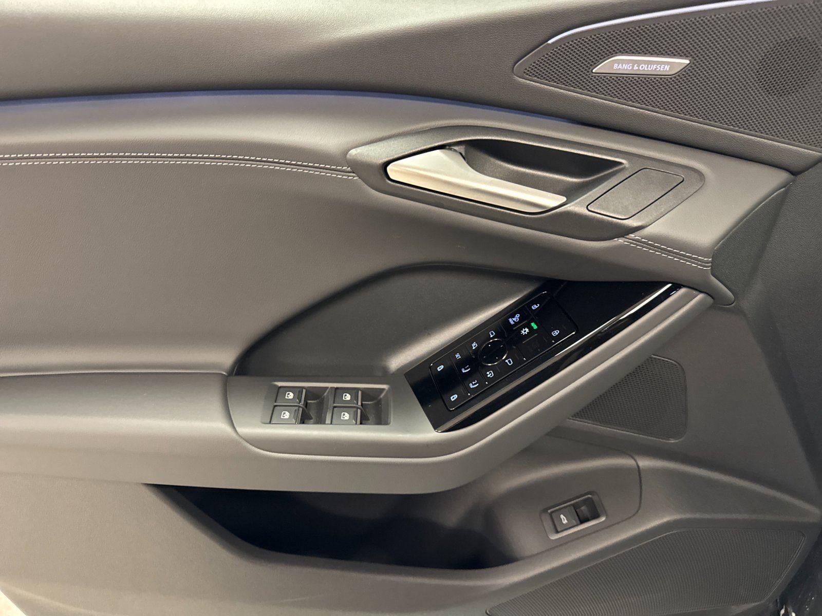 2027 Audi Q6 e-tron Prestige