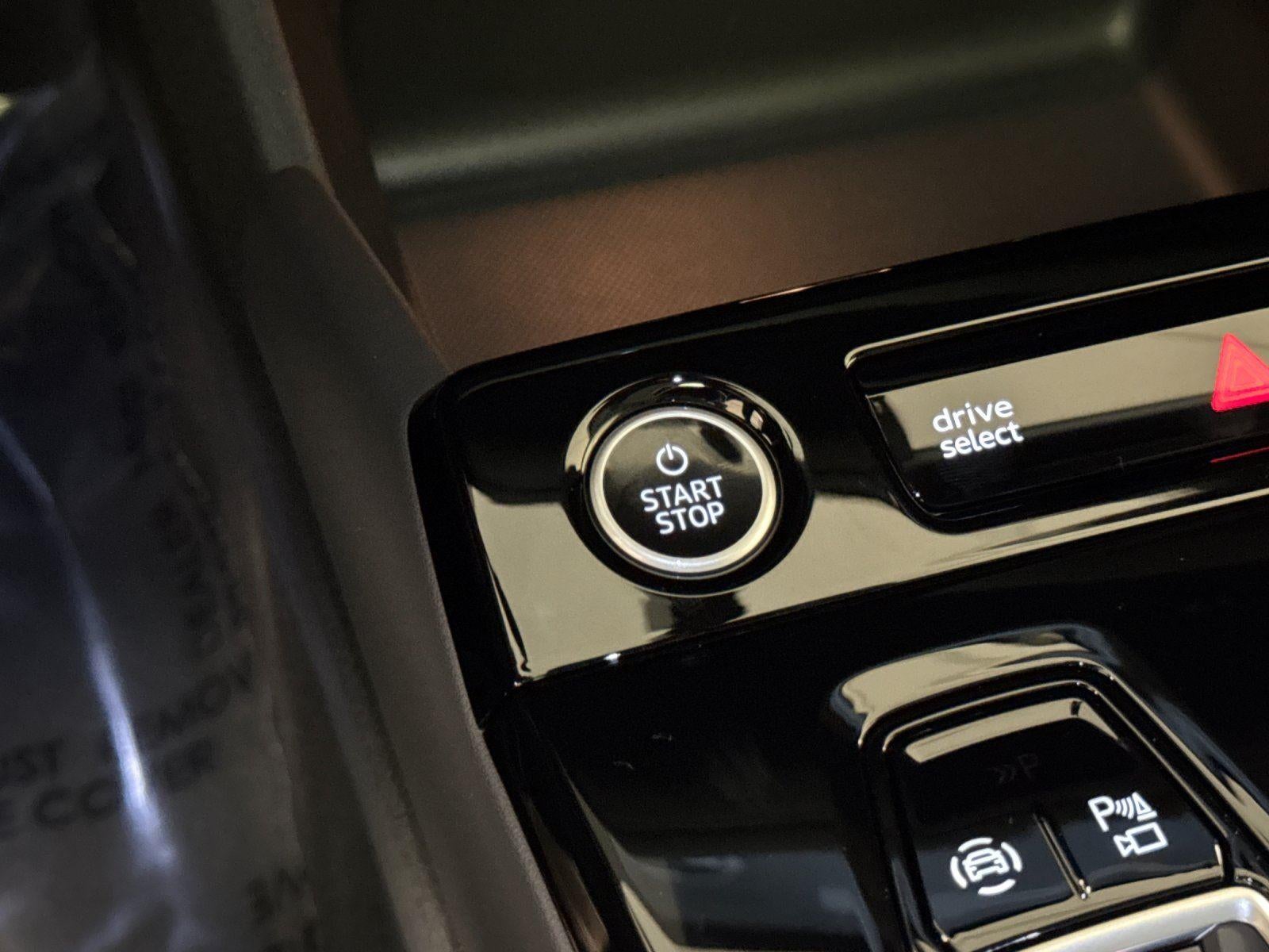 2027 Audi Q6 e-tron Prestige