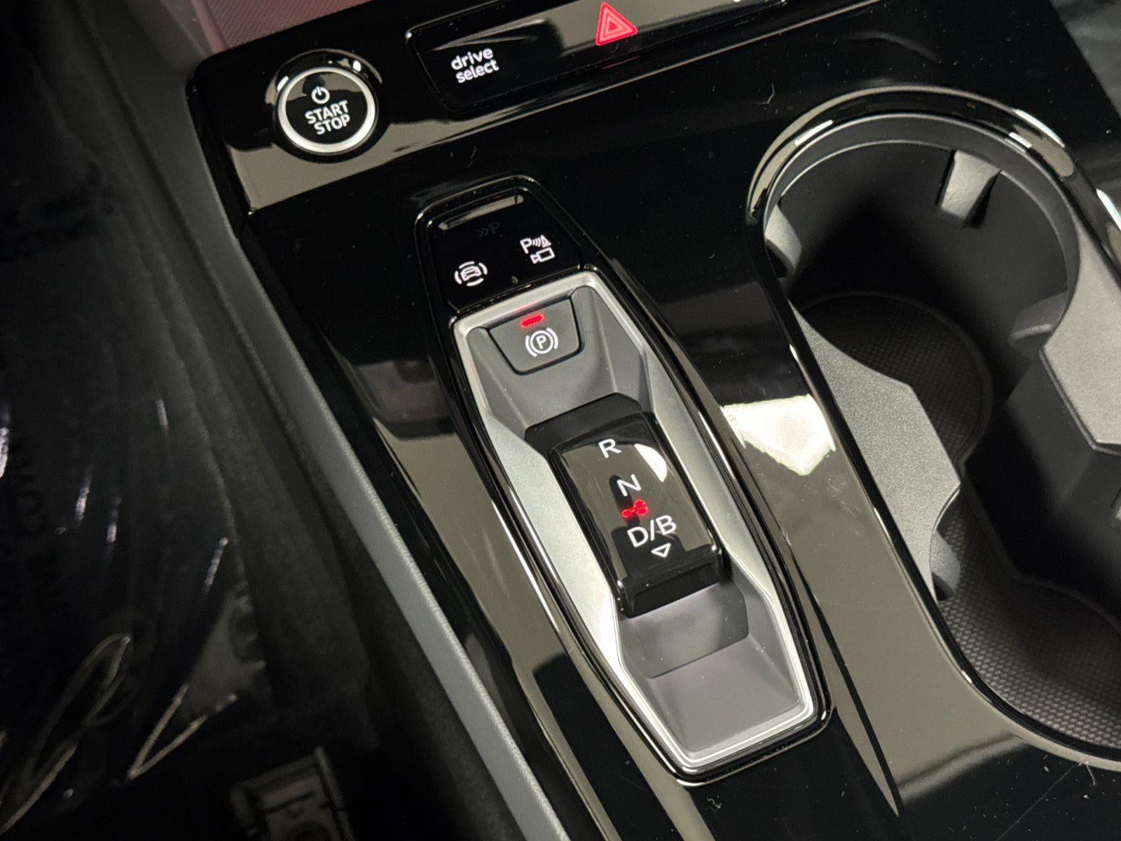 2027 Audi Q6 e-tron Prestige