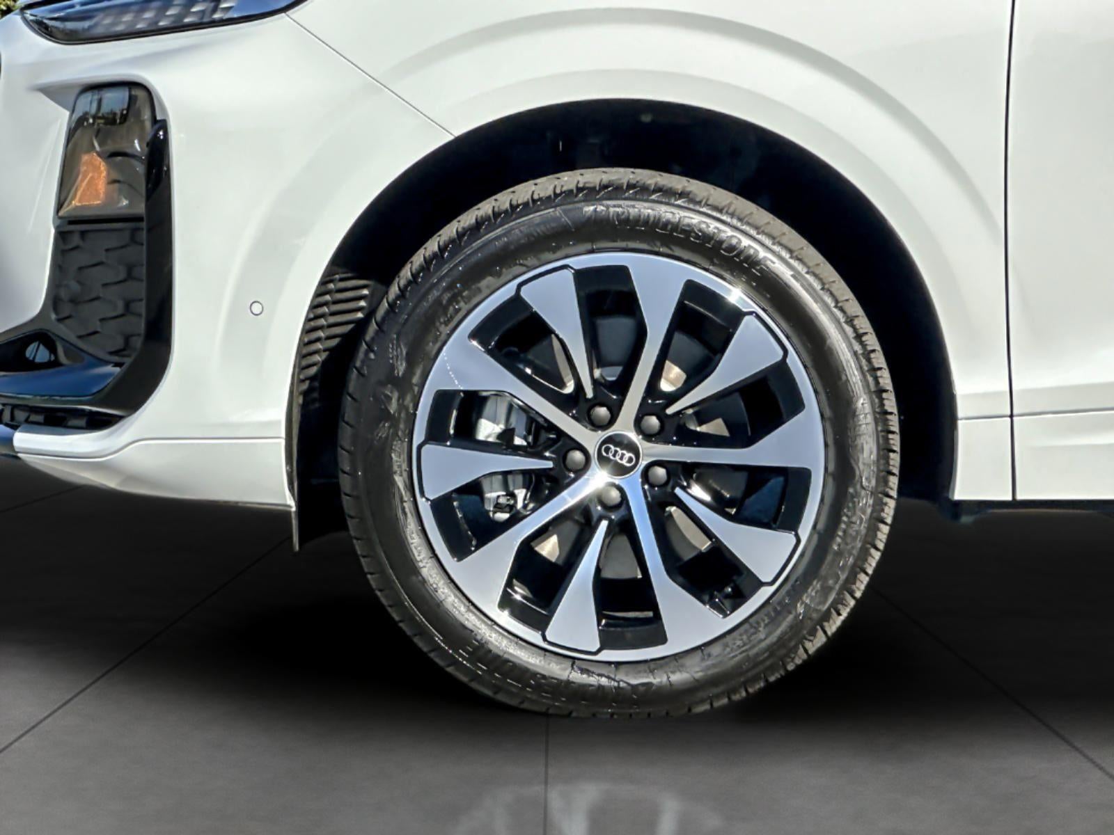 2026 Audi Q3 S line