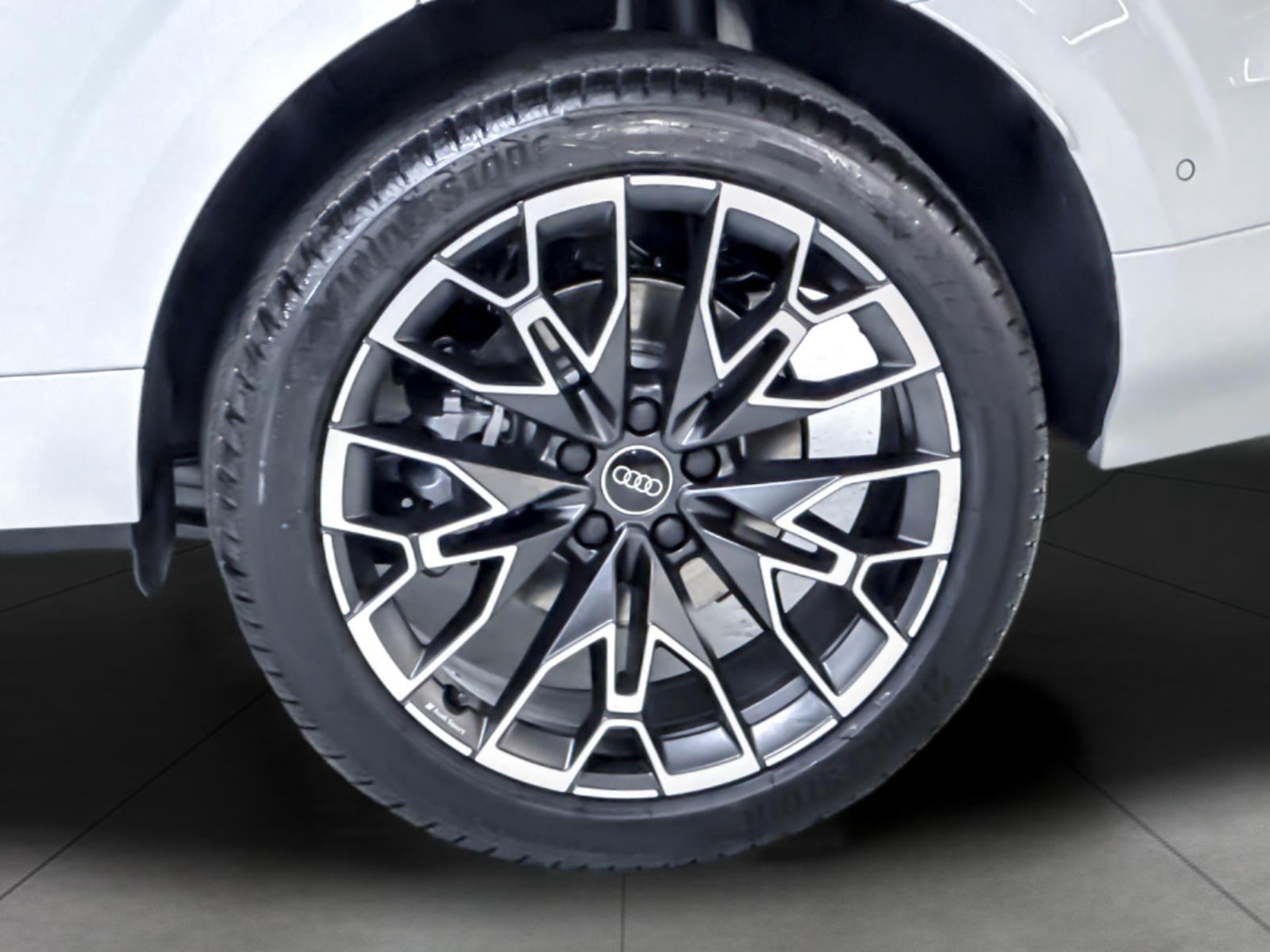 2026 Audi Q3 S line