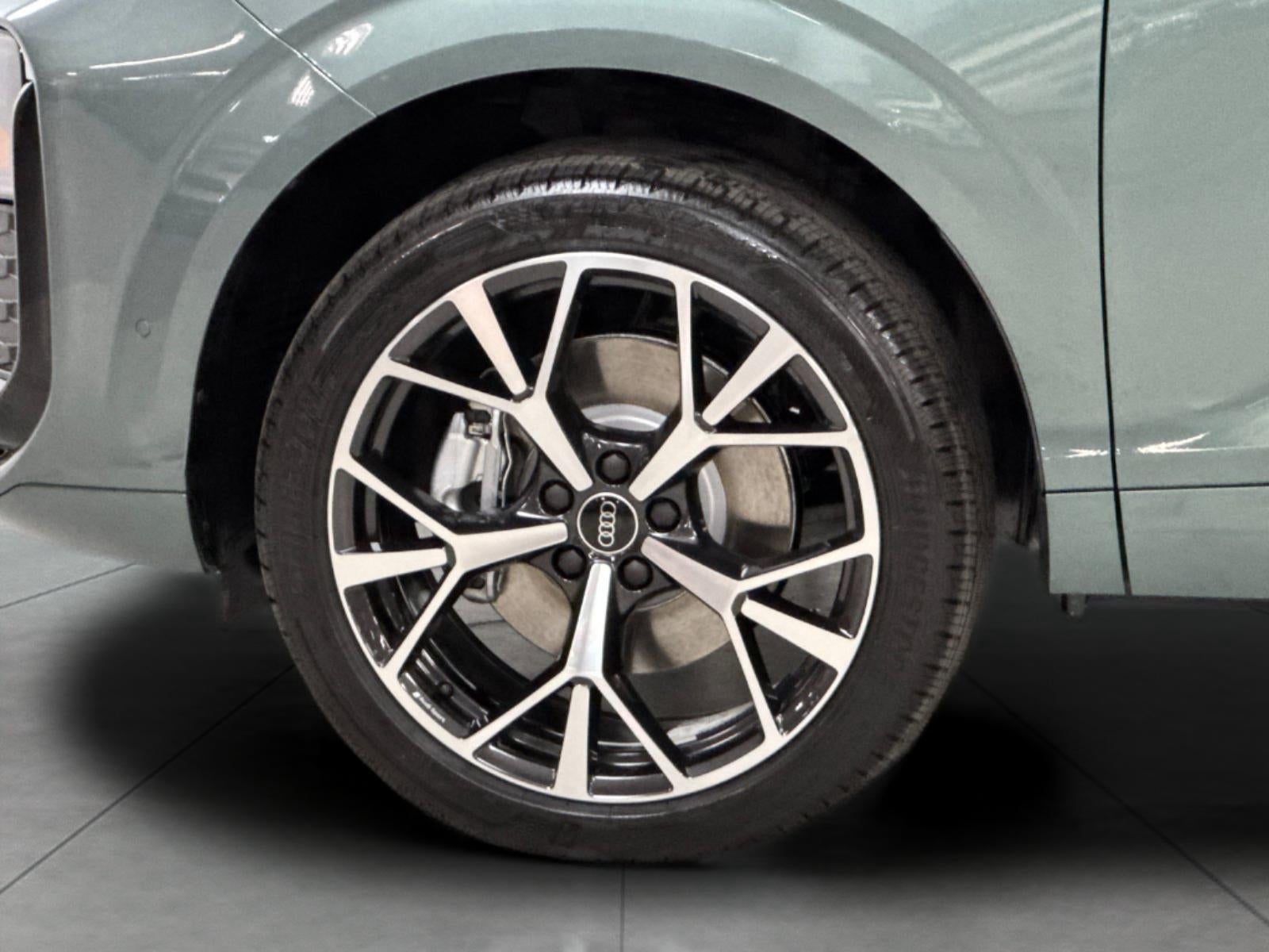 2026 Audi Q3 S line