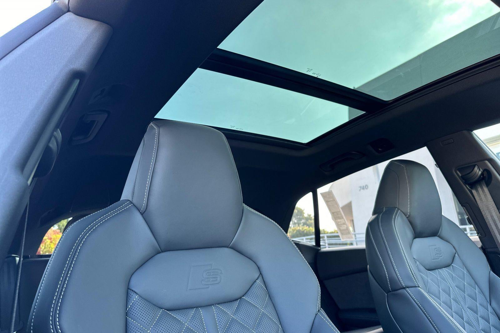 2026 Audi SQ8 Premium Plus