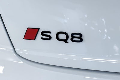2026 Audi SQ8 Premium Plus