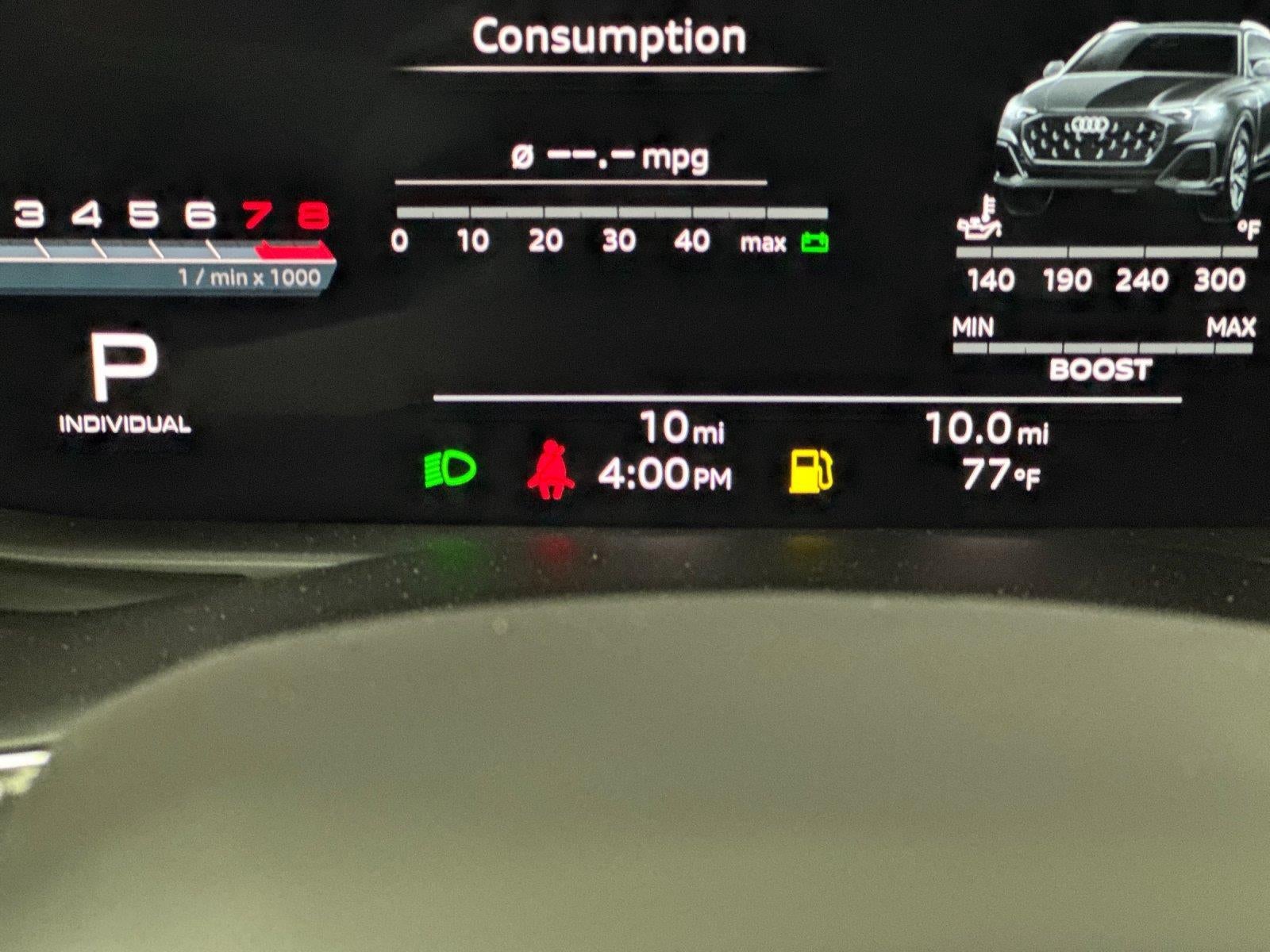 2026 Audi SQ8 Premium Plus