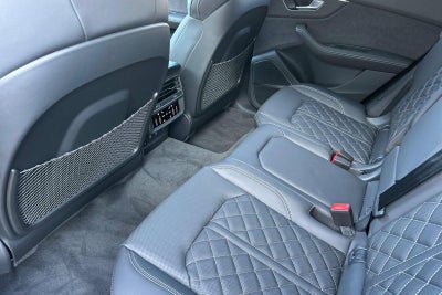 2026 Audi SQ8 Premium Plus