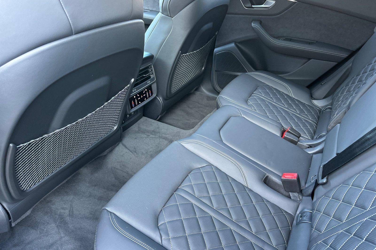 2026 Audi SQ8 Premium Plus