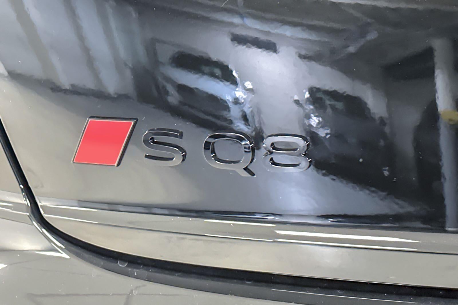 2026 Audi SQ8 Premium Plus