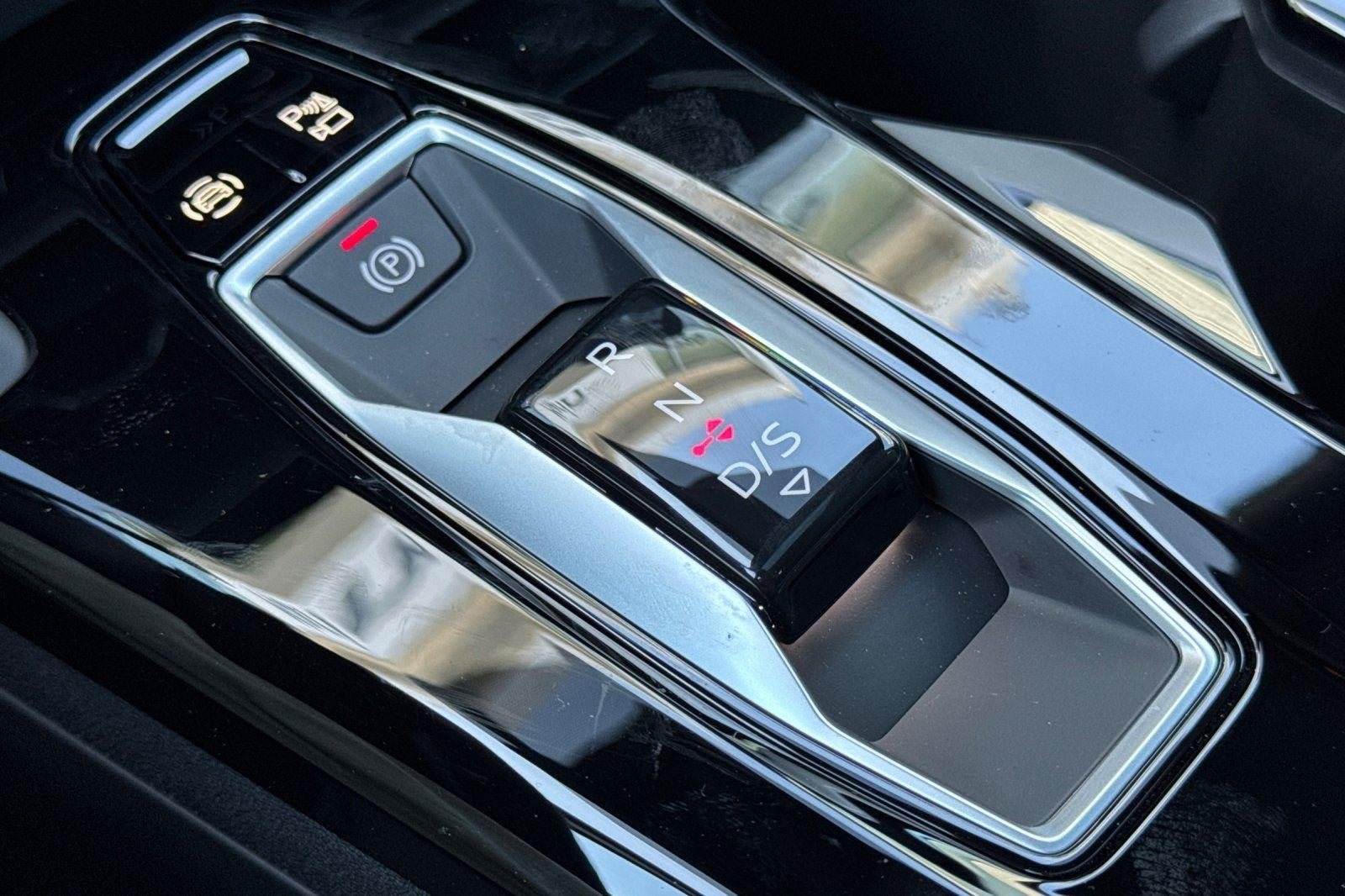 2025 Audi Q5 Sportback Premium