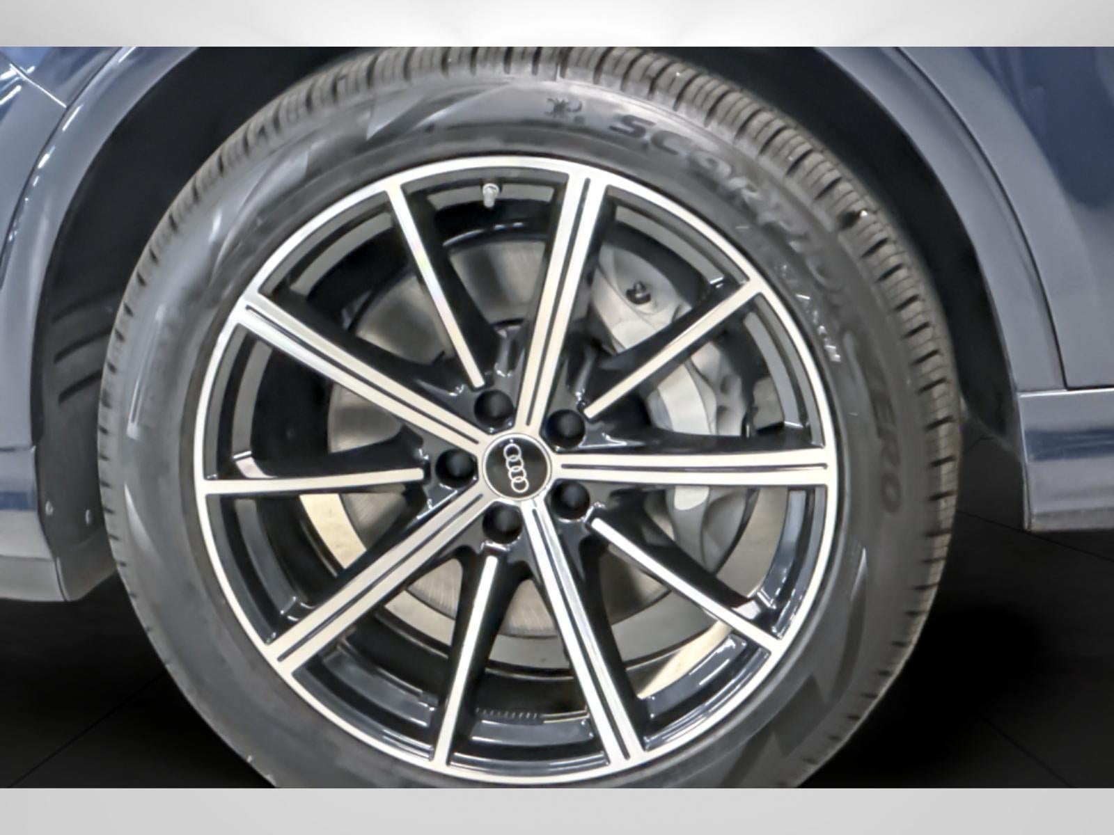 2026 Audi Q7 Premium Plus