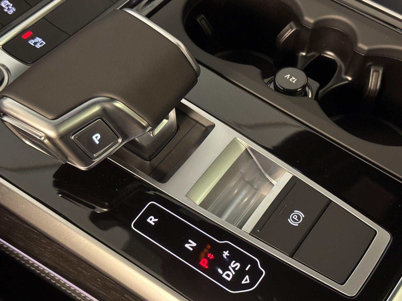 2026 Audi Q7 Premium Plus