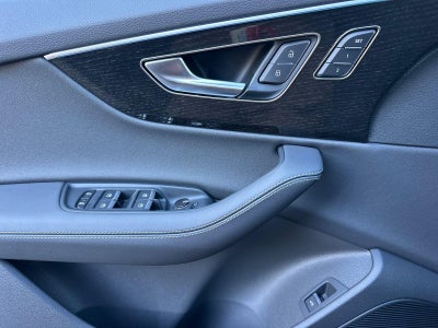 2026 Audi Q7 Premium Plus