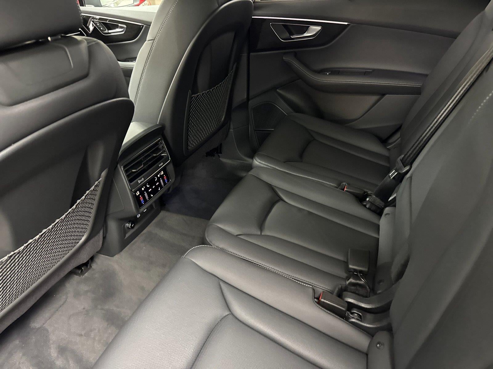2026 Audi Q7 Premium Plus