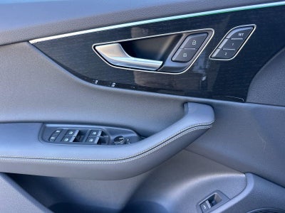 2026 Audi Q7 Premium Plus