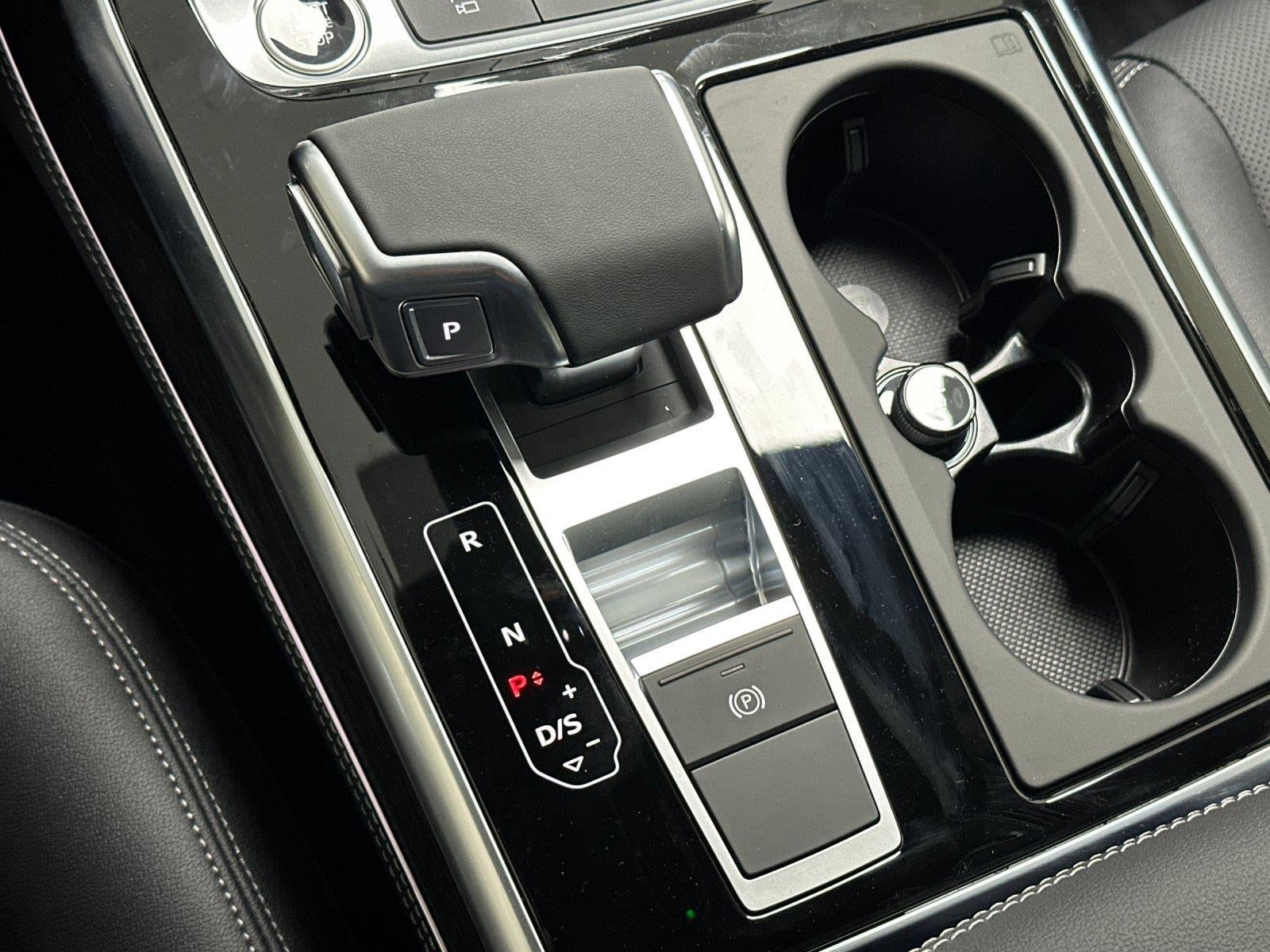 2026 Audi Q7 Premium Plus