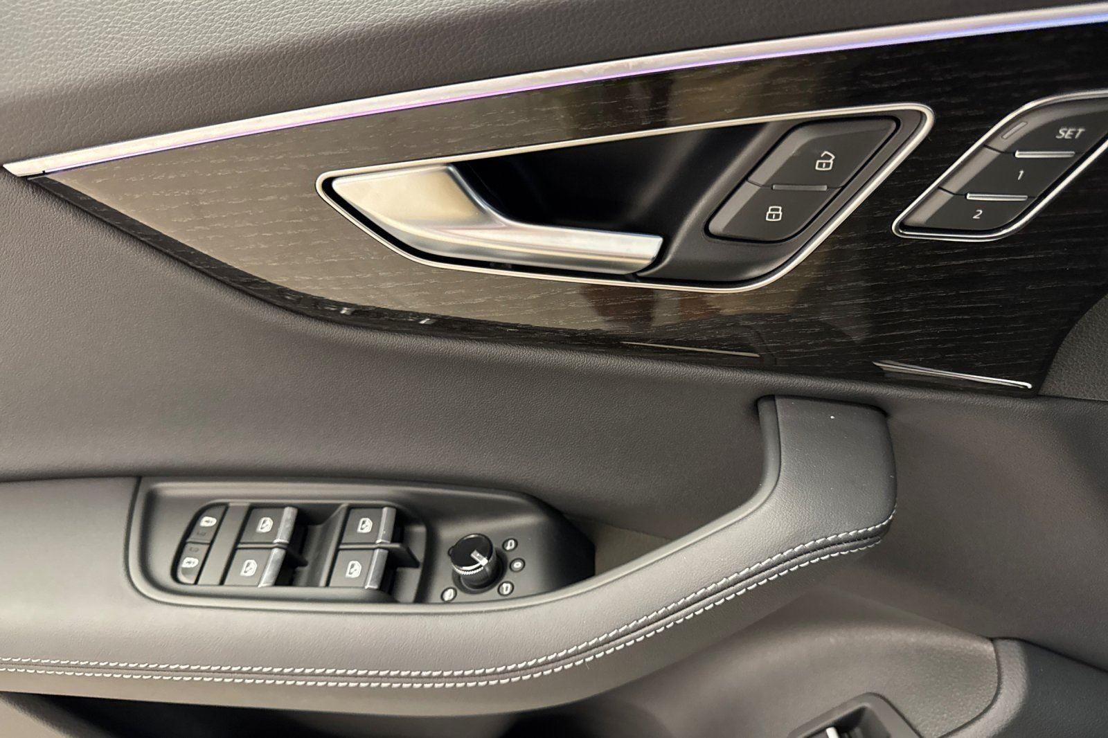 2026 Audi Q7 Premium Plus