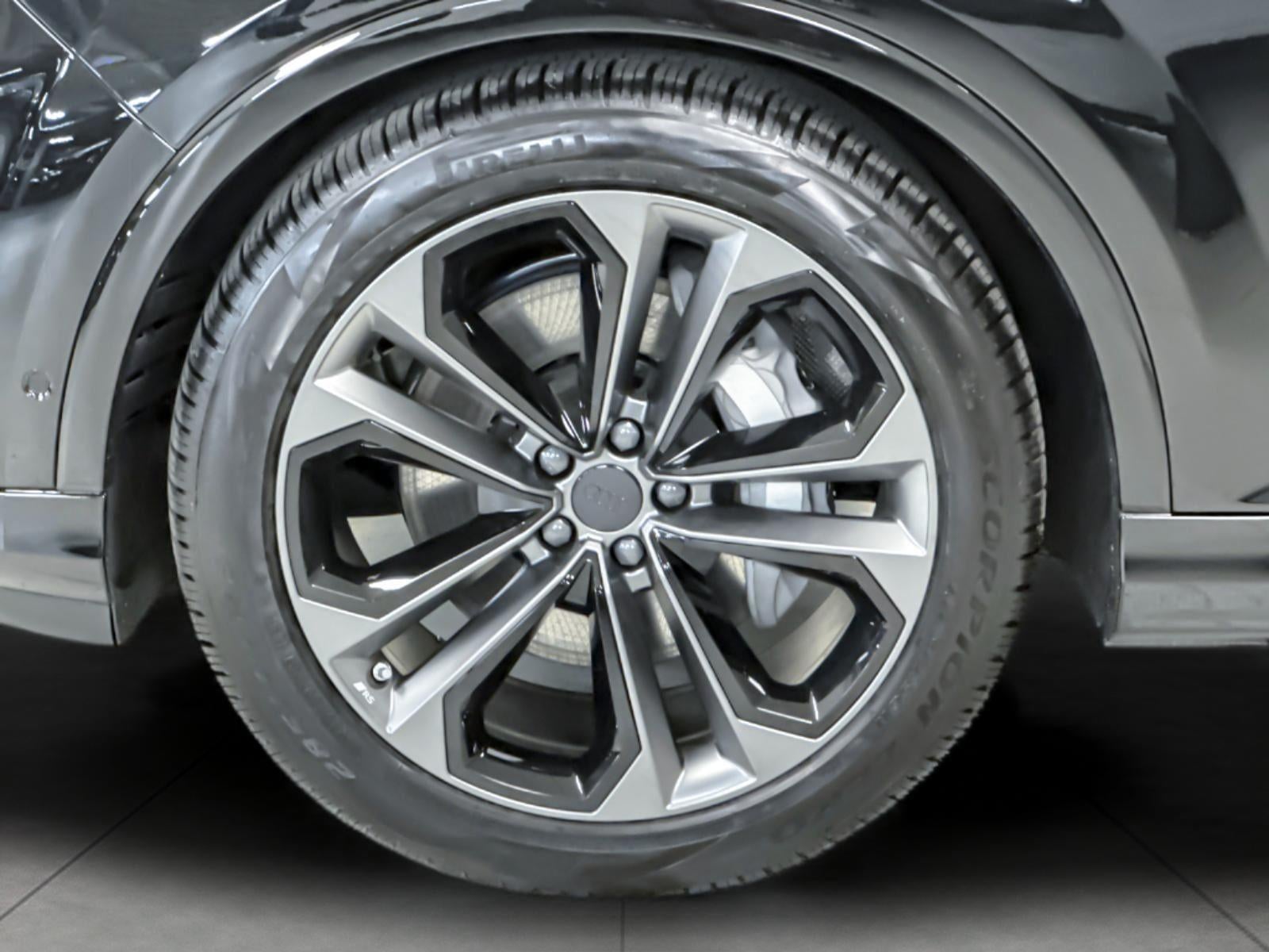 2026 Audi Q7 Premium Plus