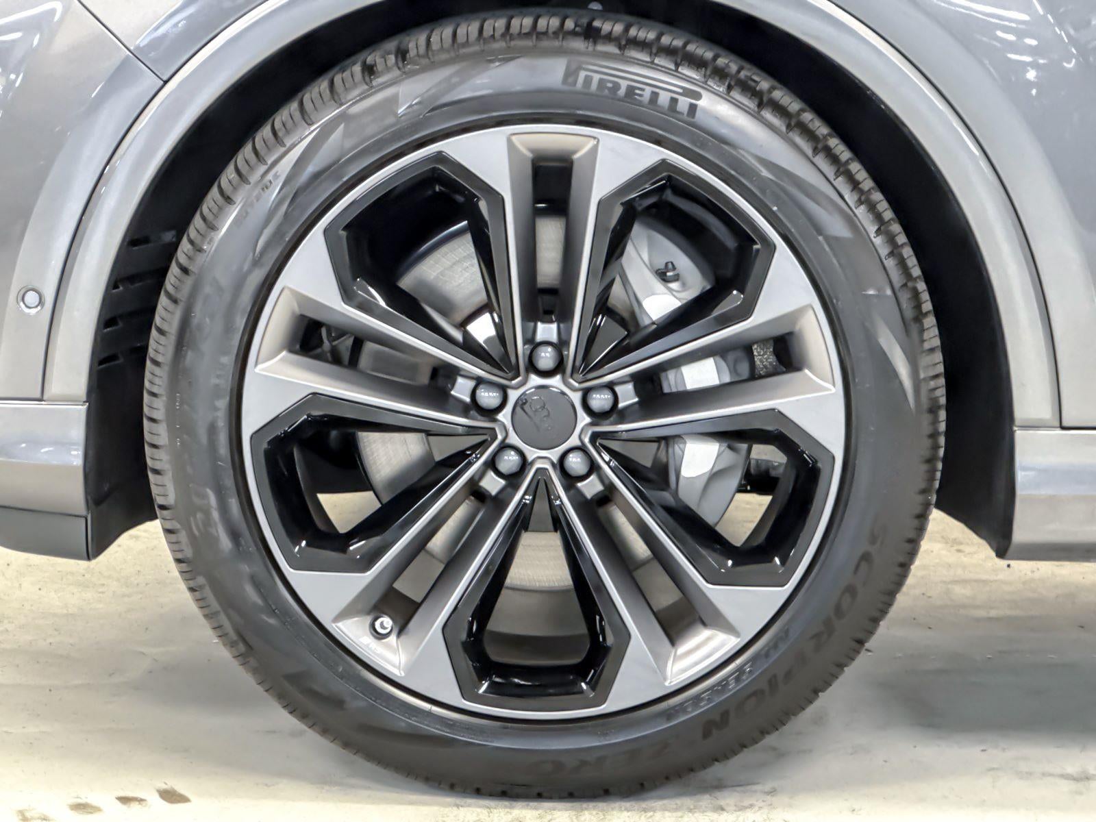 2026 Audi Q7 Premium Plus