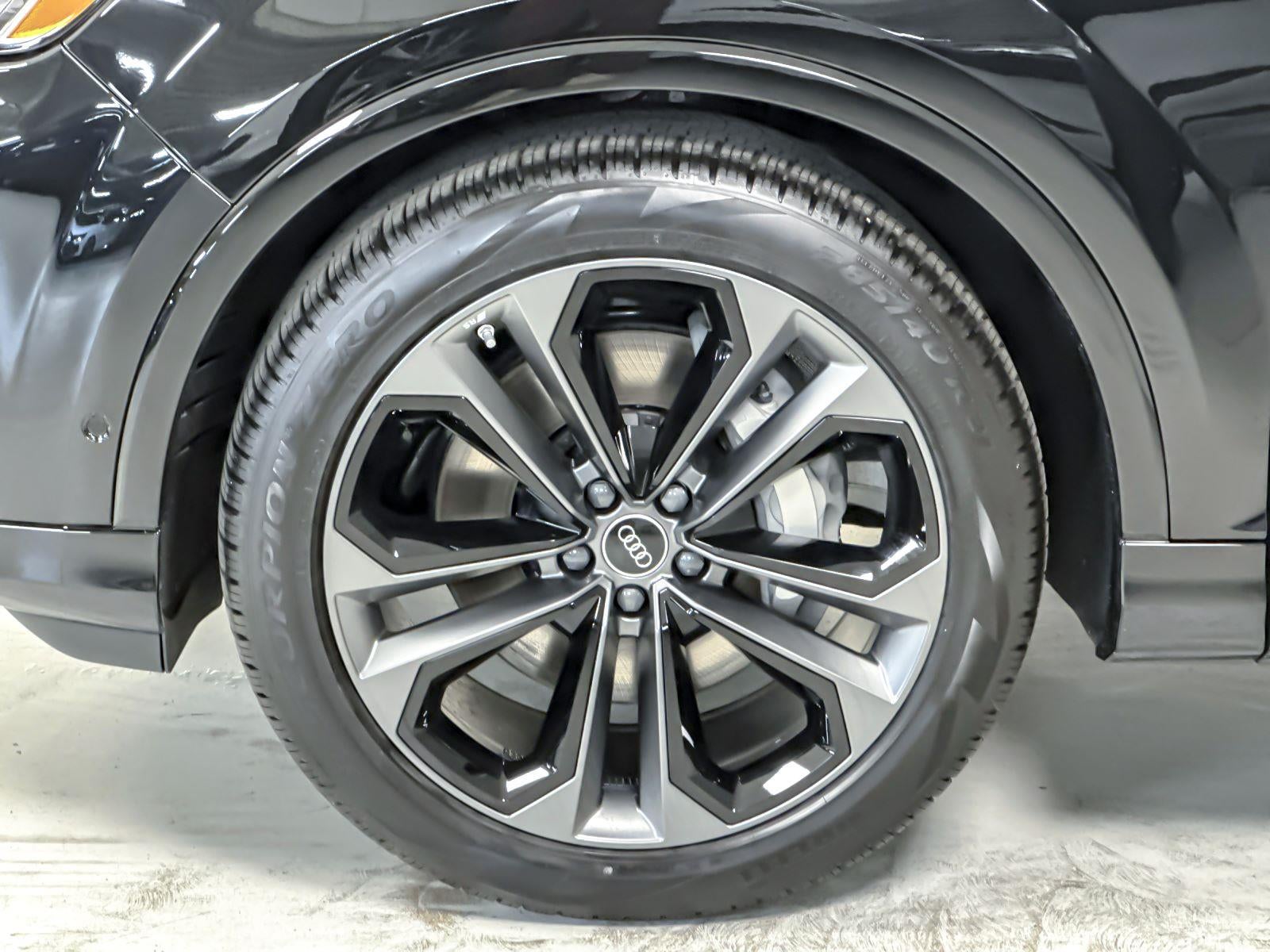 2026 Audi Q7 Premium Plus