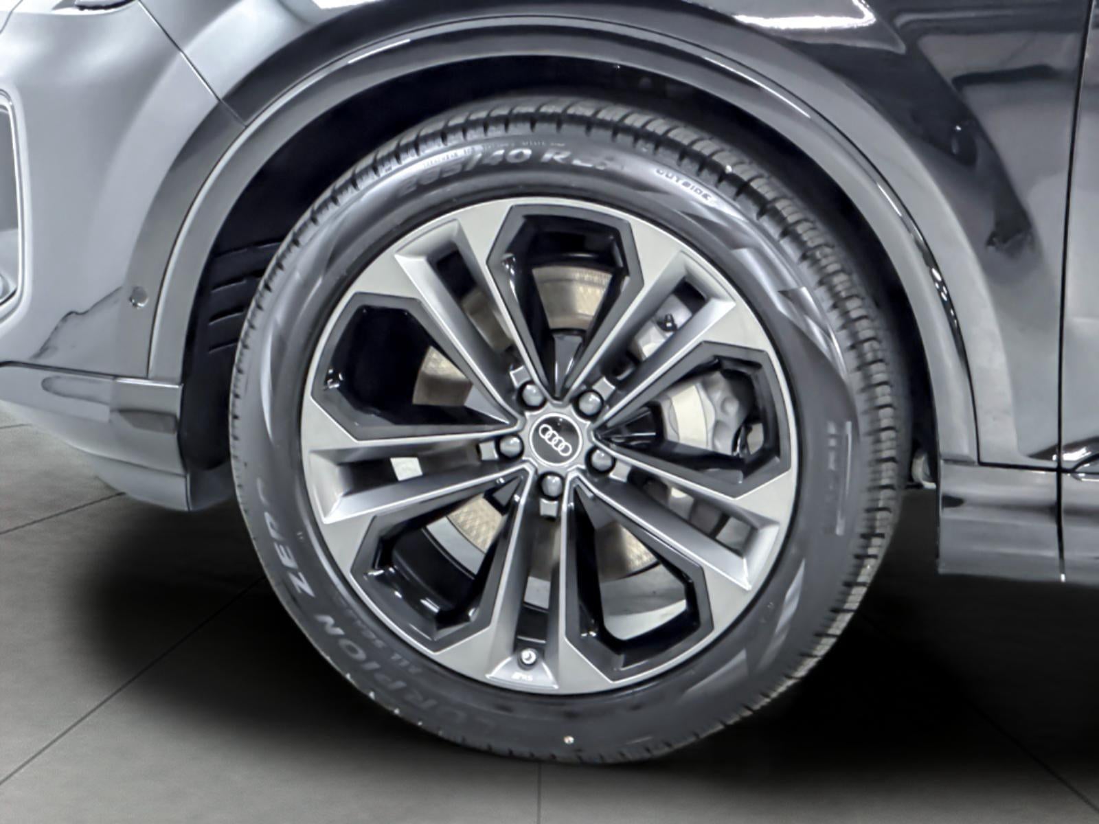 2026 Audi Q7 S line Premium Plus