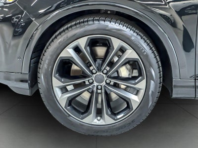 2026 Audi Q7 S line Premium Plus