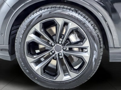 2026 Audi Q7 S line Premium Plus