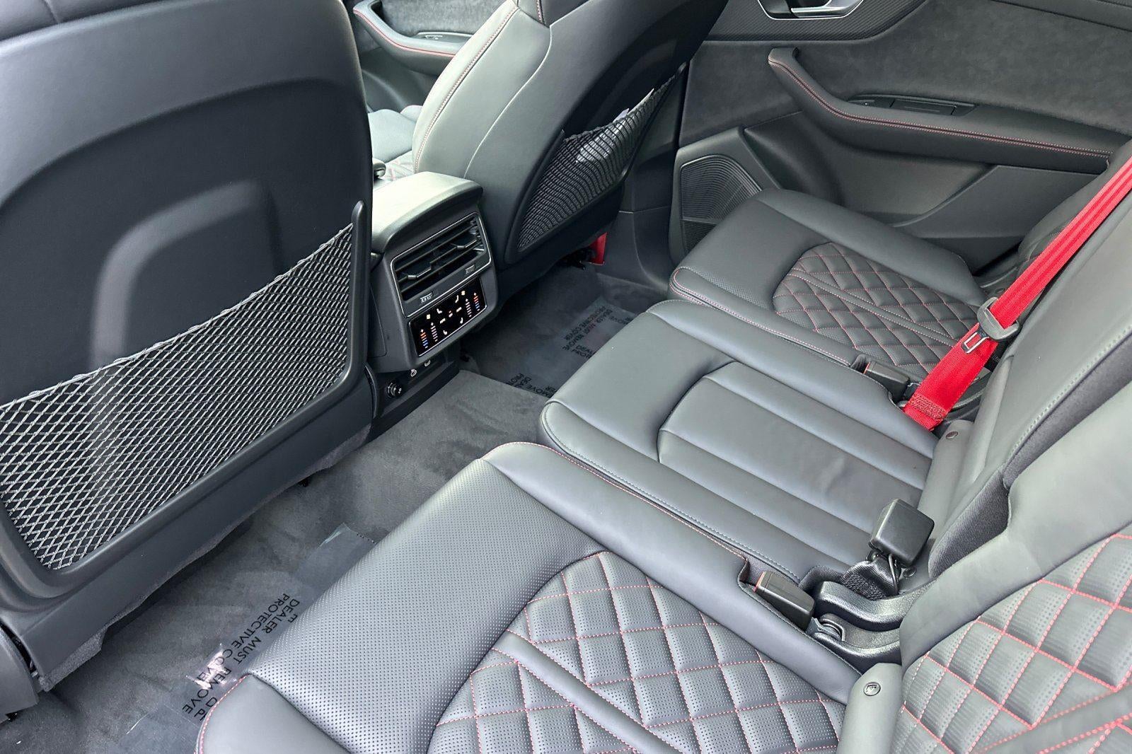 2026 Audi SQ7 Prestige