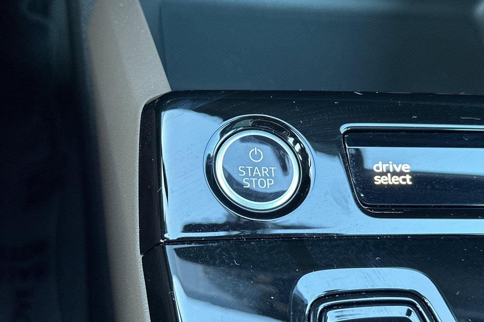 2025 Audi A6 e-tron Prestige