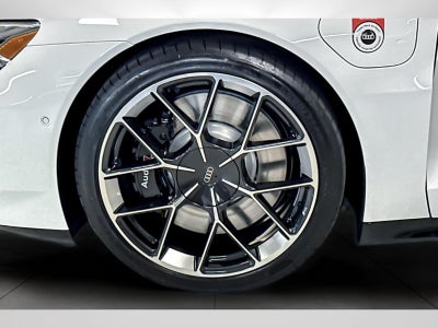 2026 Audi RS e-tron GT performance Base