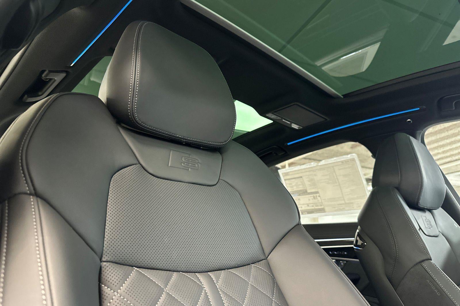 2025 Audi S8 Base