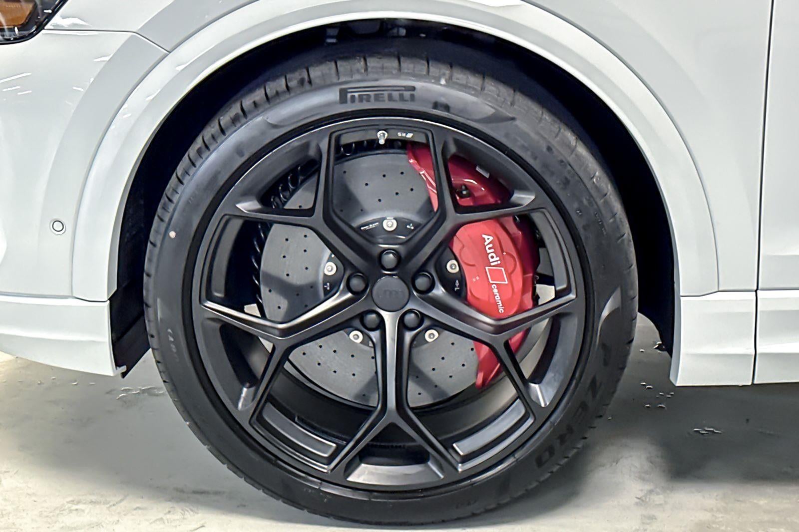 2026 Audi RS Q8 performance