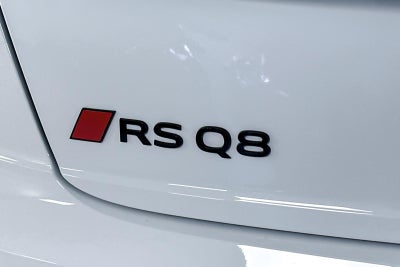 2026 Audi RS Q8 performance