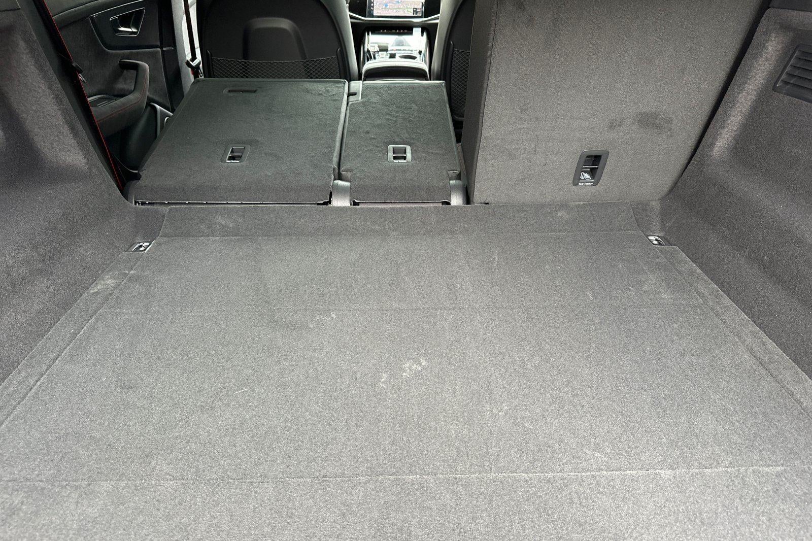 2026 Audi RS Q8 performance