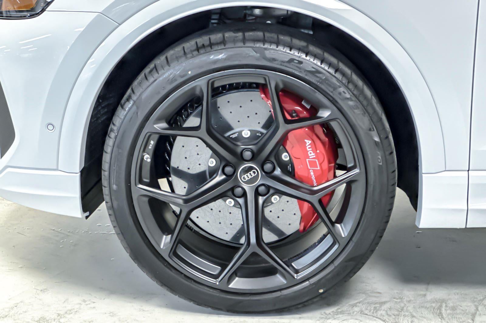 2026 Audi RS Q8 performance