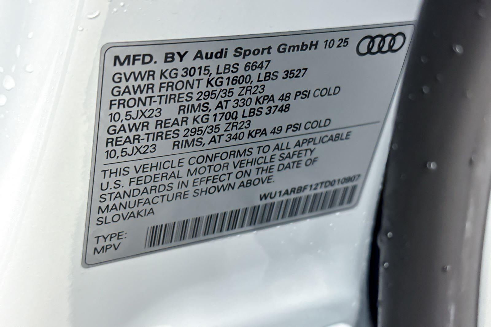 2026 Audi RS Q8 performance